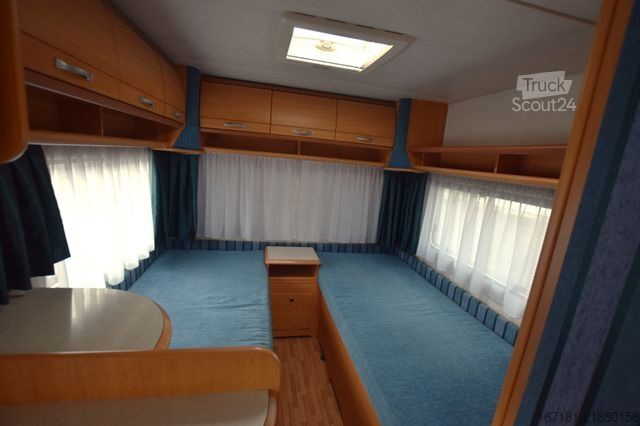 Caravana LMC 490 E mit Mover und Vorzelt