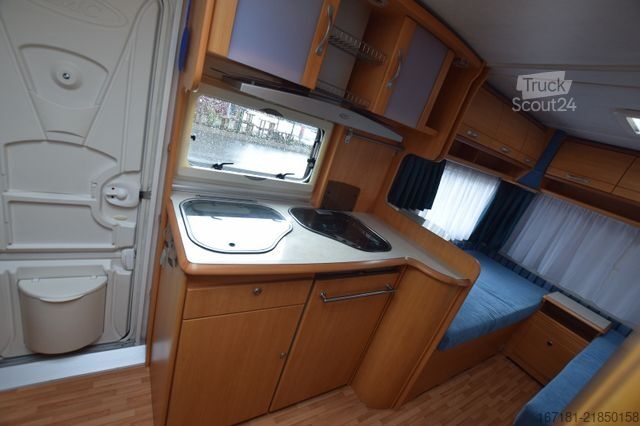 Caravana LMC 490 E mit Mover und Vorzelt