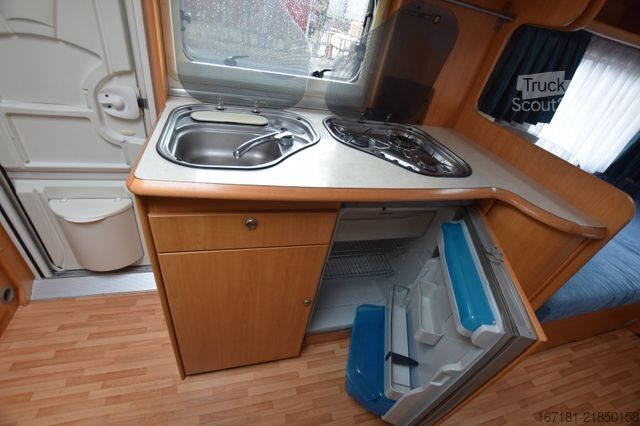 Caravana LMC 490 E mit Mover und Vorzelt