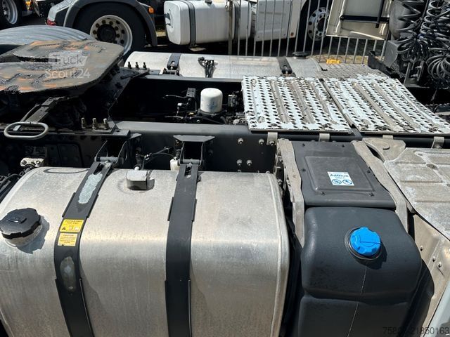 وحدة جرار قياسية VOLVO FH 500 Globetrotter XL 2 Tanks Lane Guard