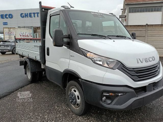 Erikoiskäyttöinen kuorma-auto IVECO 35C12