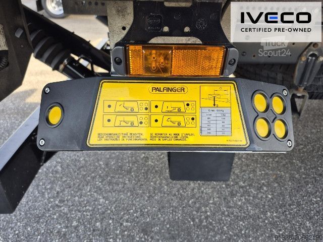 Furgons ar kasti IVECO 70C18HA8/P