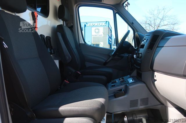 Gaisrinė mašina MERCEDES-BENZ Sprinter II 416 CDI RTW/Klima/Automatik/ FN:297