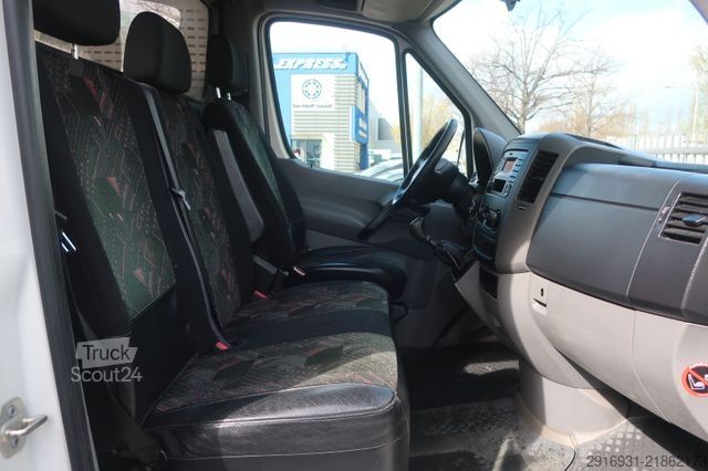 Фургон с высокой крышей MERCEDES-BENZ Nr.243 Sprinter 316 NGT Bivalent / 1.Hd /Werkst.