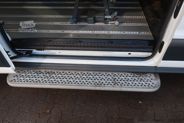 Kleinbus FORD Nr.27 Transit / 2. Hand / Lift / PDC / Tempomat