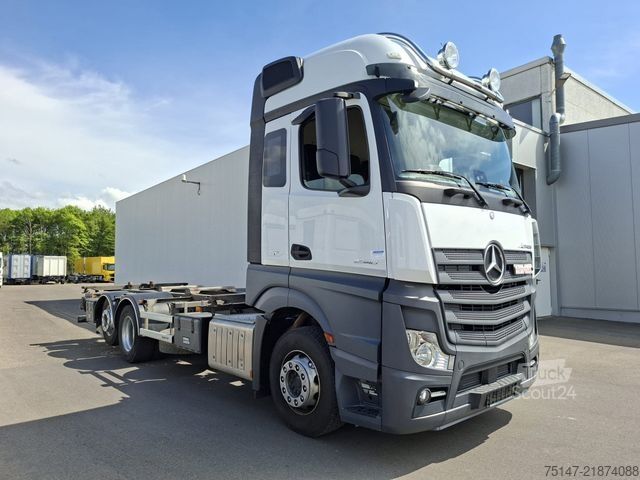 Камион със сменяема надстройка MERCEDES-BENZ 2540 L Actros 6x2  5-Sitzer Fahrschule