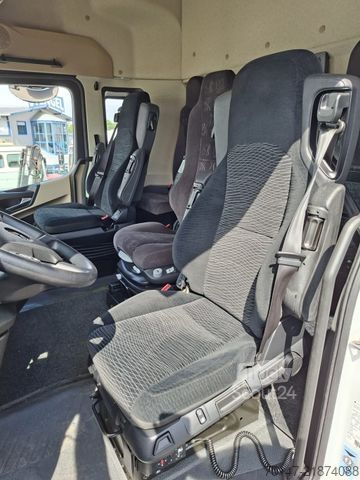 Камион със сменяема надстройка MERCEDES-BENZ 2540 L Actros 6x2  5-Sitzer Fahrschule