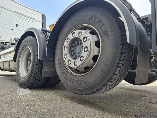 Maināms virsbūves kravas automobilis MERCEDES-BENZ 2540 L Actros 6x2 5-Sitzer Fahrschule