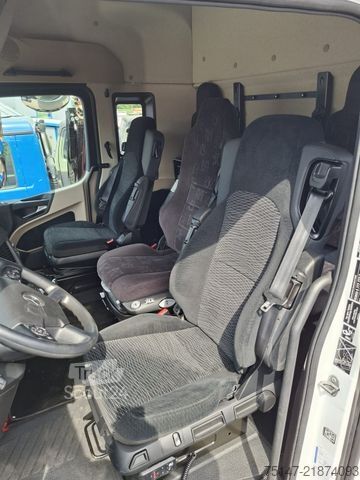 Камион със сменяема надстройка MERCEDES-BENZ 2540 L Actros 6x2  5-Sitzer Fahrschule