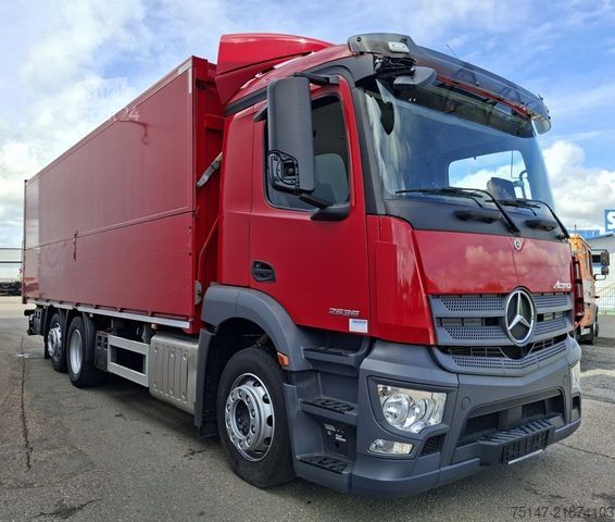 Dzērienu kravas automašīna MERCEDES-BENZ 2536 L Actros 6x2*4 Zikun Getränke LBW Lift-Lenk
