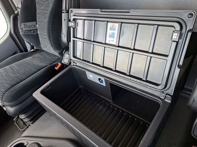 Dzērienu kravas automašīna MERCEDES-BENZ 2536 L Actros 6x2*4 Zikun Getränke LBW Lift-Lenk