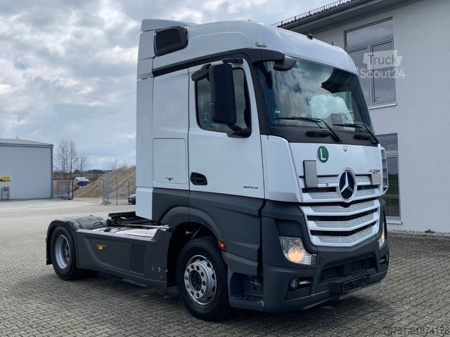Standard tractor unit MERCEDES-BENZ Actros 1843 LS_ StreamSpace_ Retarder_ 2x Tank