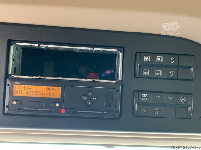 Standard tractor unit MERCEDES-BENZ Actros 1843 LS_ StreamSpace_ Retarder_ 2x Tank