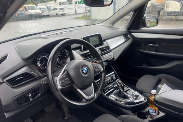 Bestelwagen  Andere Marke | BMW 218d xDrive