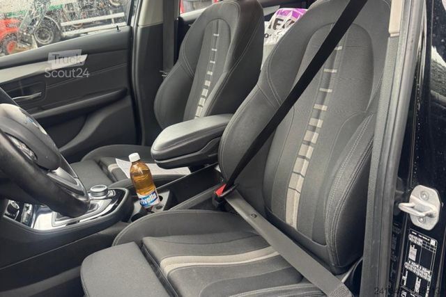 Bestelwagen  Andere Marke | BMW 218d xDrive