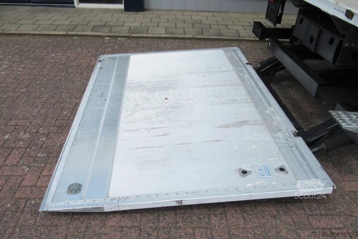 Koffer Mercedes-Benz Atego Bak + klep Euro 6 1527 L