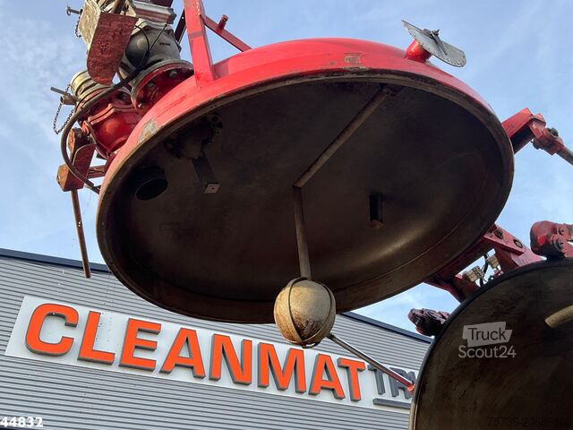 Zuigvoertuig Mercedes-Benz Actros 4141 8x4 Kroll Saug/Spul aufbau