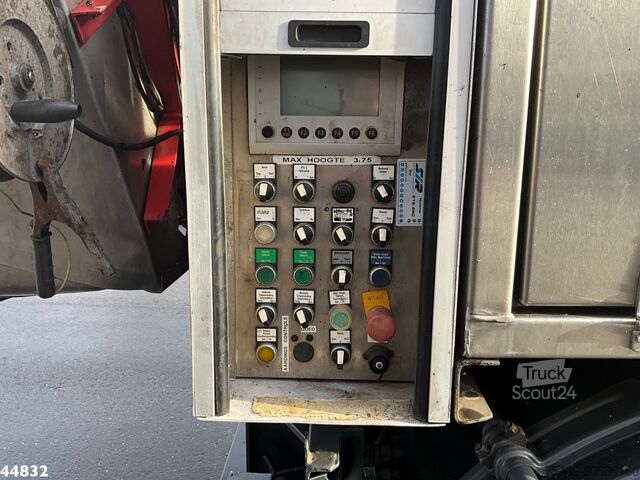 Zuigvoertuig Mercedes-Benz Actros 4141 8x4 Kroll Saug/Spul aufbau