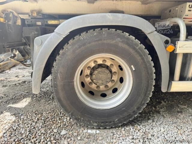 Camión volquete MAN TGS 18.360. 4X4