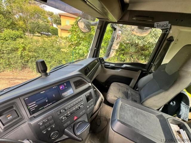 Camión volquete MAN TGS 18.360. 4X4