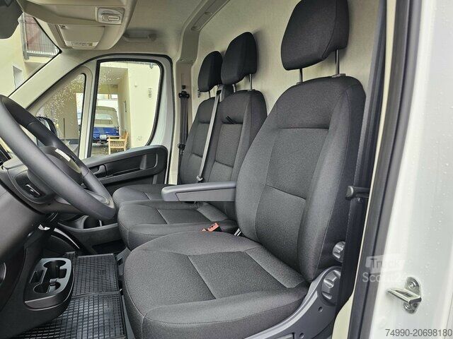 Furgoneta de caja alta Fiat Ducato 35 L3H2 180PS 13m³ Voll-LED 260° CarPlay