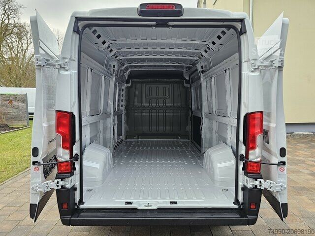 Furgoneta de caja alta Fiat Ducato 35 L3H2 180PS 13m³ Voll-LED 260° CarPlay