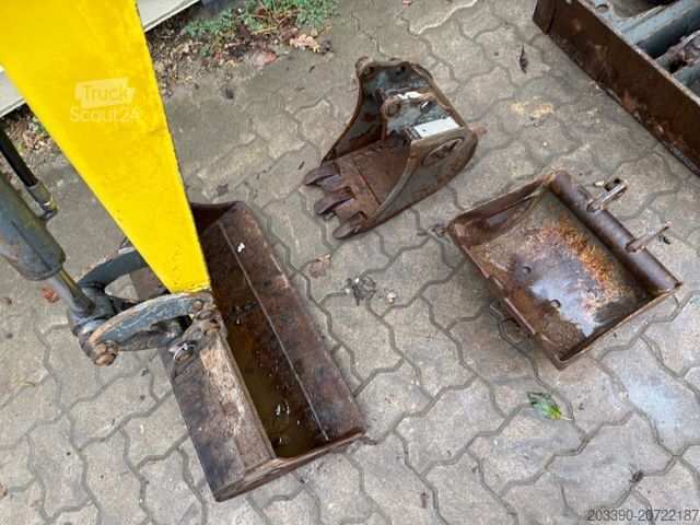 Minigraver WACKER Neuson 803 / 2016 BJ / 990 KG / 3 x Löffel