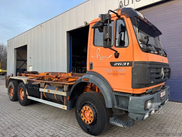 Sistema de brazo de gancho Mercedes-Benz SK 2631 **MANUAL GEARBOX-V6-BELGIAN TRUCK**