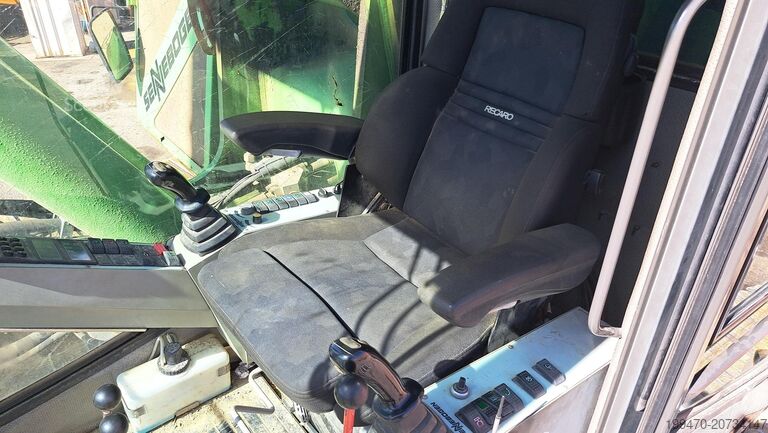 Χειρισμός εκσκαφέα Sennebogen 850R with hydraulic rotating grapple