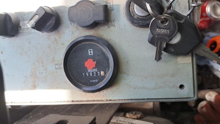 Χειρισμός εκσκαφέα Sennebogen 850R with hydraulic rotating grapple