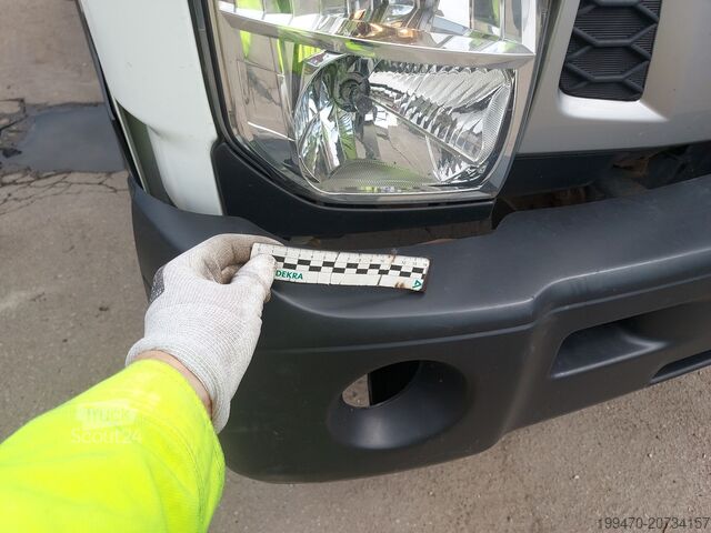 Автовишка на базі вантажівки Isoli PNT220NLX on Nissan NT400