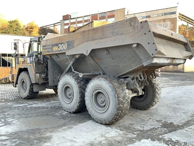 Zglobni kiper Komatsu HM300-3