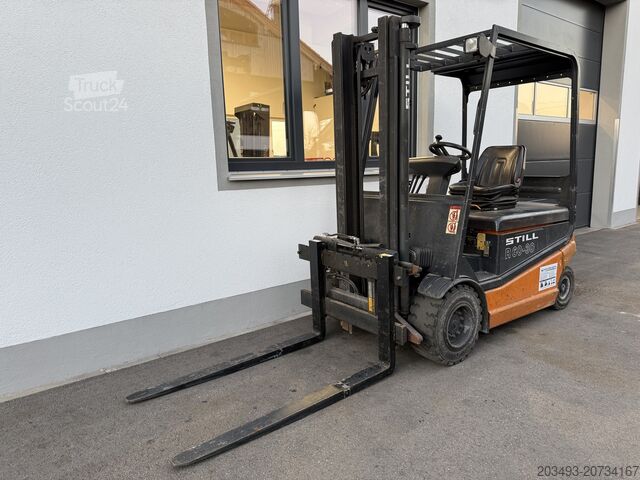 Wózek widłowy STILL R60-30