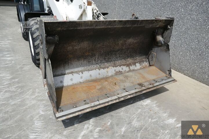 Wiellader Caterpillar 906M