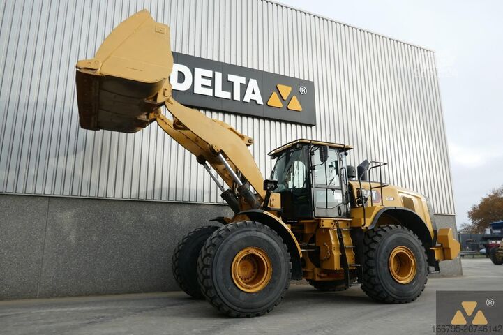 Wiellader Caterpillar 972M