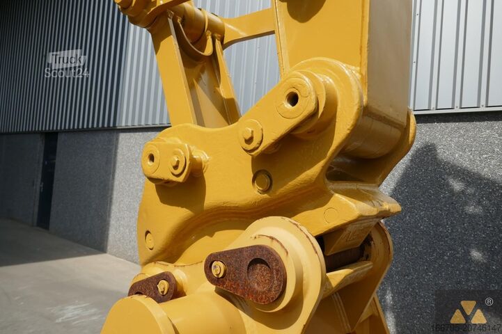 Rupsgraafmachine Caterpillar 320ELRR