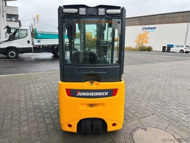 Carrello elevatore Jungheinrich EFG 215 / Triplex: 4.25m! / SS / 1.285h / 2021
