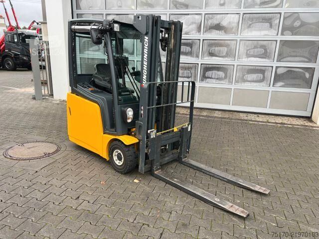 Carrello elevatore Jungheinrich EFG 215 / Triplex: 4.25m! / SS / 1.285h / 2021