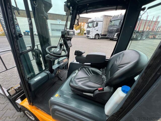 Carrello elevatore Jungheinrich EFG 215 / Triplex: 4.25m! / SS / 1.285h / 2021