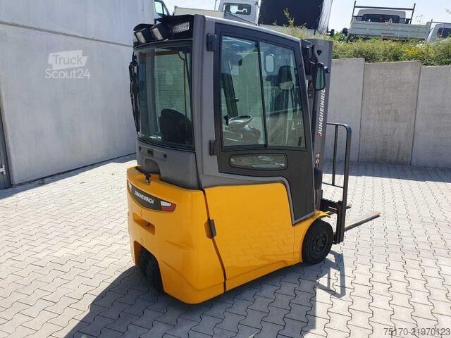 Carrello elevatore Jungheinrich EFG 215 / Triplex: 4.25m! / SS / 4.166h / 2024
