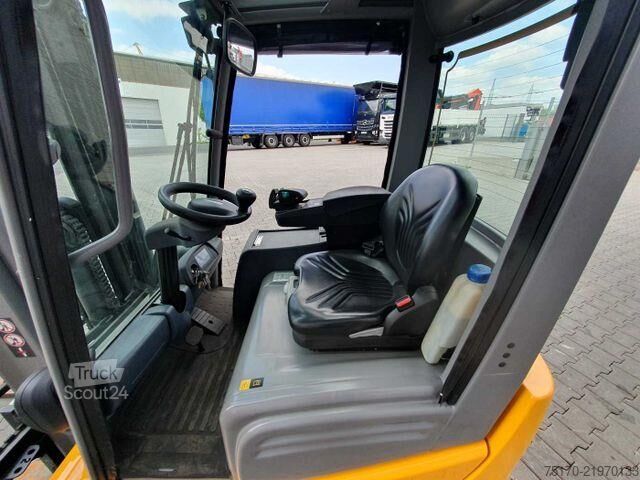 Carrello elevatore Jungheinrich EFG 215 / Triplex: 4.25m! / SS / nur 1.368h!