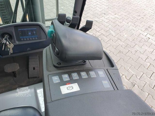 Carrello elevatore Jungheinrich EFG 215 / Triplex: 4.25m! / SS / nur 1.368h!