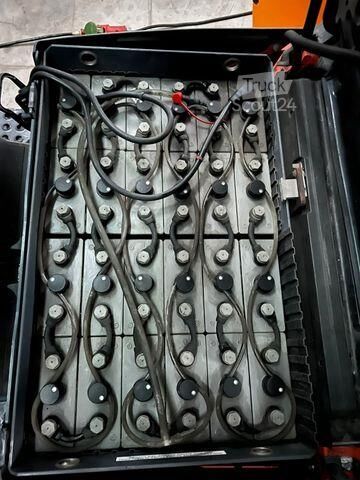 Carrello elevatore Jungheinrich EFG 215 / Triplex: 4.25m! / SS / 4.168h / 2024