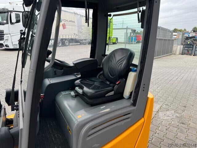 Carrello elevatore Jungheinrich EFG 215 / Triplex: 4.25m! / SS / nur 2.819h!