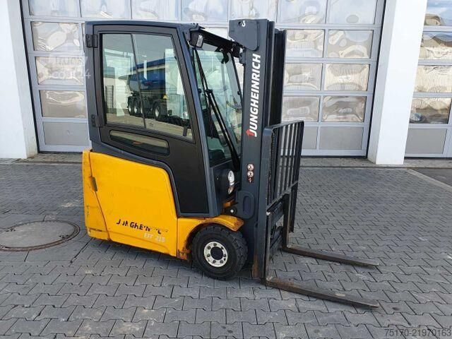Carrello elevatore Jungheinrich EFG 215 / Triplex: 4.35m! / SS / nur 2.054h!