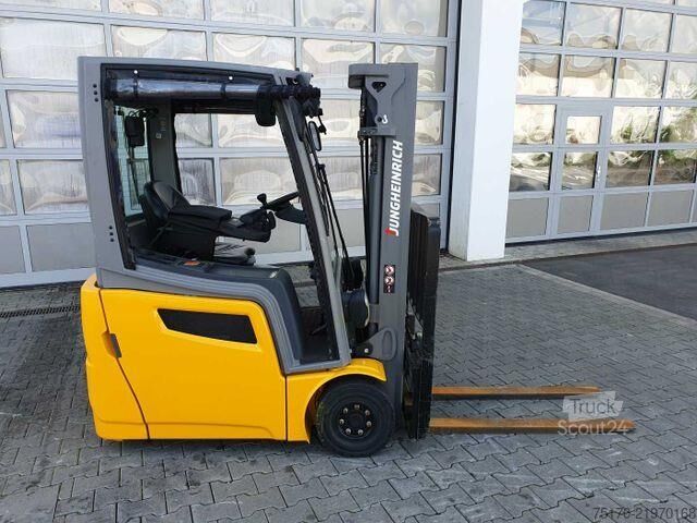 Carrello elevatore Jungheinrich EFG 215 / Triplex: 4.25m! / SS / nur 3.488h!
