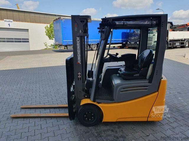 Carrello elevatore Jungheinrich EFG 215 / Triplex: 4.25m! / SS / nur 3.488h!