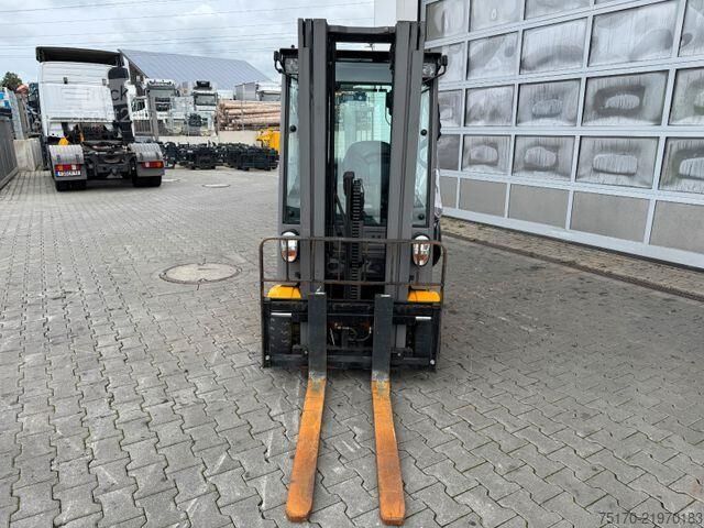 Carrello elevatore Jungheinrich EFG 215 / Triplex: 4.25m! / SS / nur 3.298h!