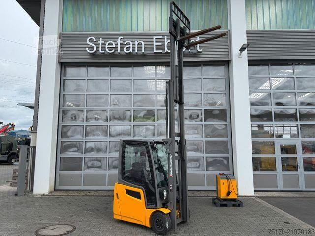 Carrello elevatore Jungheinrich EFG 215 / Triplex: 4.25m! / SS / nur 3.298h!