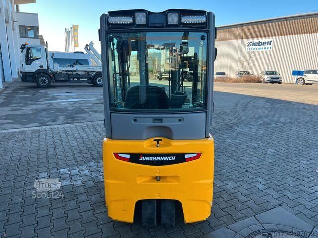 Carrello elevatore Jungheinrich EFG 215 / Triplex: 4.25m! / SS / nur 995h! Waage